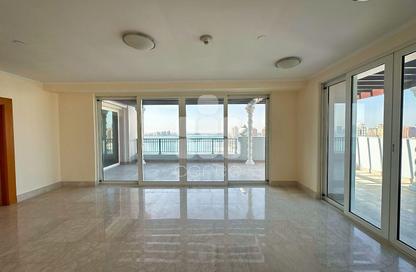 Penthouse - 4 Bedrooms - 6 Bathrooms for rent in Tower 29 - Viva Bahriyah - The Pearl Island - Doha