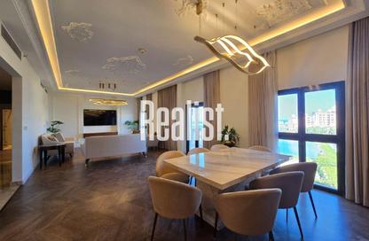Apartment - 2 Bedrooms - 3 Bathrooms for sale in Mercato - Qanat Quartier - The Pearl Island - Doha