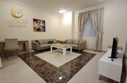 Apartment - 1 Bedroom - 1 Bathroom for rent in Umm Ghuwailina 4 - Umm Ghuwailina - Doha