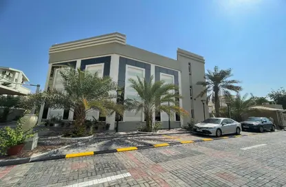Villa - 5 Bedrooms - 5 Bathrooms for rent in New Salata - Salata - Doha