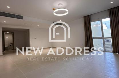 Apartment - 2 Bedrooms - 3 Bathrooms for rent in Corniche Road - Corniche Road - Doha