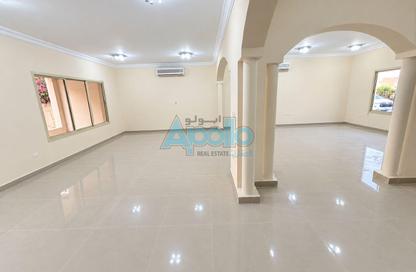 Villa - 4 - 5 for rent in Souk Al gharaffa - Al Gharrafa - Doha