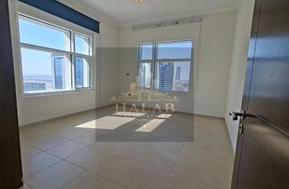 Apartment - 3 Bedrooms - 3 Bathrooms for rent in Marina Tower 02 - Marina District - Lusail