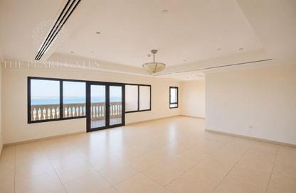 Apartment - 2 Bedrooms - 3 Bathrooms for rent in East Porto Drive - Porto Arabia - The Pearl Island - Doha
