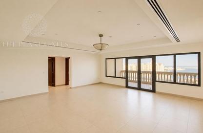 Apartment - 2 Bedrooms - 3 Bathrooms for rent in East Porto Drive - Porto Arabia - The Pearl Island - Doha
