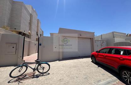 Villa - 4 Bedrooms - 5 Bathrooms for rent in Old Airport Road - Old Airport Road - Doha