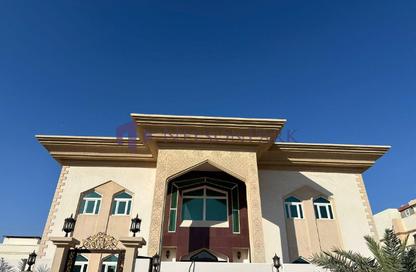 Villa - 7+ Bedrooms - 7 Bathrooms for rent in South Gate - West Bay Lagoon - Doha