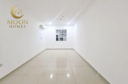 شقة - 2 غرف نوم - 2 حمامات للايجار في منتزه 7 - المنتزه - الدوحة