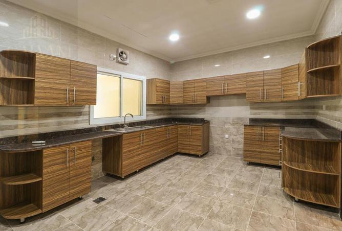 52225608 - Property Image 3