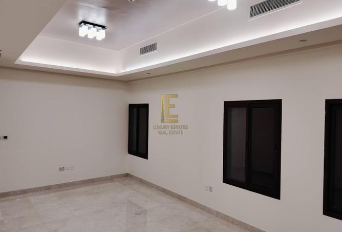 55781217 - Property Image 3