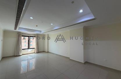 Apartment - 1 Bedroom - 2 Bathrooms for rent in West Porto Drive - Porto Arabia - The Pearl Island - Doha