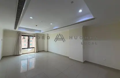 Apartment - 1 Bedroom - 2 Bathrooms for rent in West Porto Drive - Porto Arabia - The Pearl Island - Doha