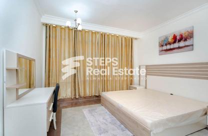Villa - 6 Bedrooms - 5 Bathrooms for sale in Al Wukair - Al Wukair - Al Wakra