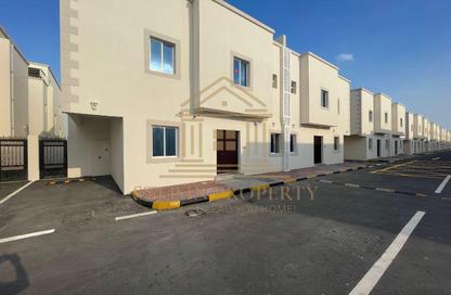 Villa - 6 Bedrooms - 5 Bathrooms for rent in Al Kheesa - Al Kheesa - Umm Salal Mohammed