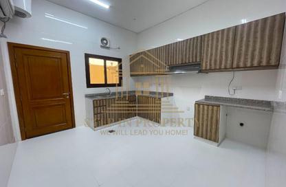 Villa - 5 Bedrooms - 4 Bathrooms for rent in Al Markhiya Street - Al Markhiya - Doha