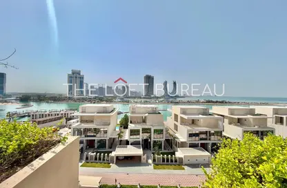 Apartment - 1 Bedroom - 2 Bathrooms for sale in Crystal Residence - Gewan Island - The Pearl Island - Doha