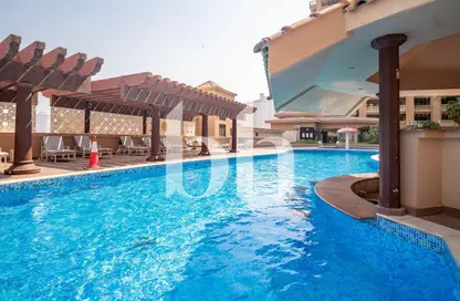 Apartment - 2 Bedrooms - 3 Bathrooms for sale in West Porto Drive - Porto Arabia - The Pearl Island - Doha