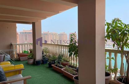 Apartment - 3 Bedrooms - 4 Bathrooms for rent in Tower 8 - Porto Arabia - The Pearl Island - Doha