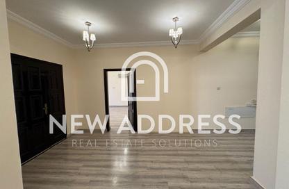 Villa - 5 Bedrooms - 7 Bathrooms for rent in Al Duhail - Doha