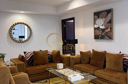 Apartment - 1 - 2 for sale in Viva West - Viva Bahriyah - The Pearl Island - Doha