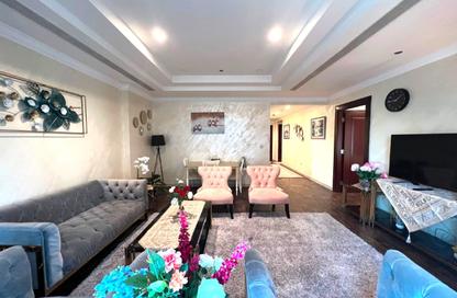 Apartment - 2 Bedrooms - 2 Bathrooms for rent in West Porto Drive - Porto Arabia - The Pearl Island - Doha