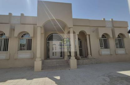 فيلا - 3 غرف نوم - 4 حمامات للايجار في الثمامة - الثمامة - الدوحة
