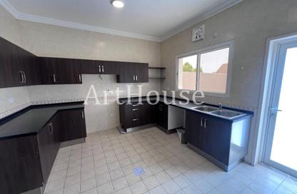 Villa - 3 - 3 for rent in Souk Al gharaffa - Al Gharrafa - Doha