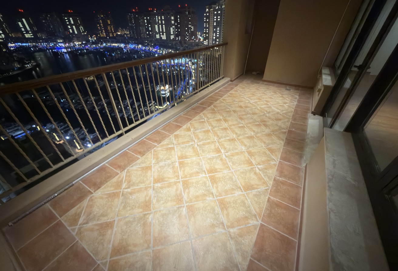 HOT DEAL ! MARINA FRONT 2BHK PORTO ARABIA ! thumbnail 6
