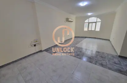 شقة - 2 غرف نوم - 2 حمامات للايجار في بناية السليطي - الطريق الدائري الثالث - السد - الدوحة