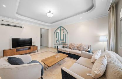 Apartment - 2 Bedrooms - 2 Bathrooms for rent in Al Sadd Road - Al Sadd - Doha