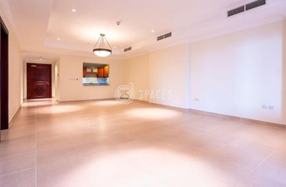 Apartment - 1 - 2 for rent in West Porto Drive - Porto Arabia - The Pearl Island - Doha