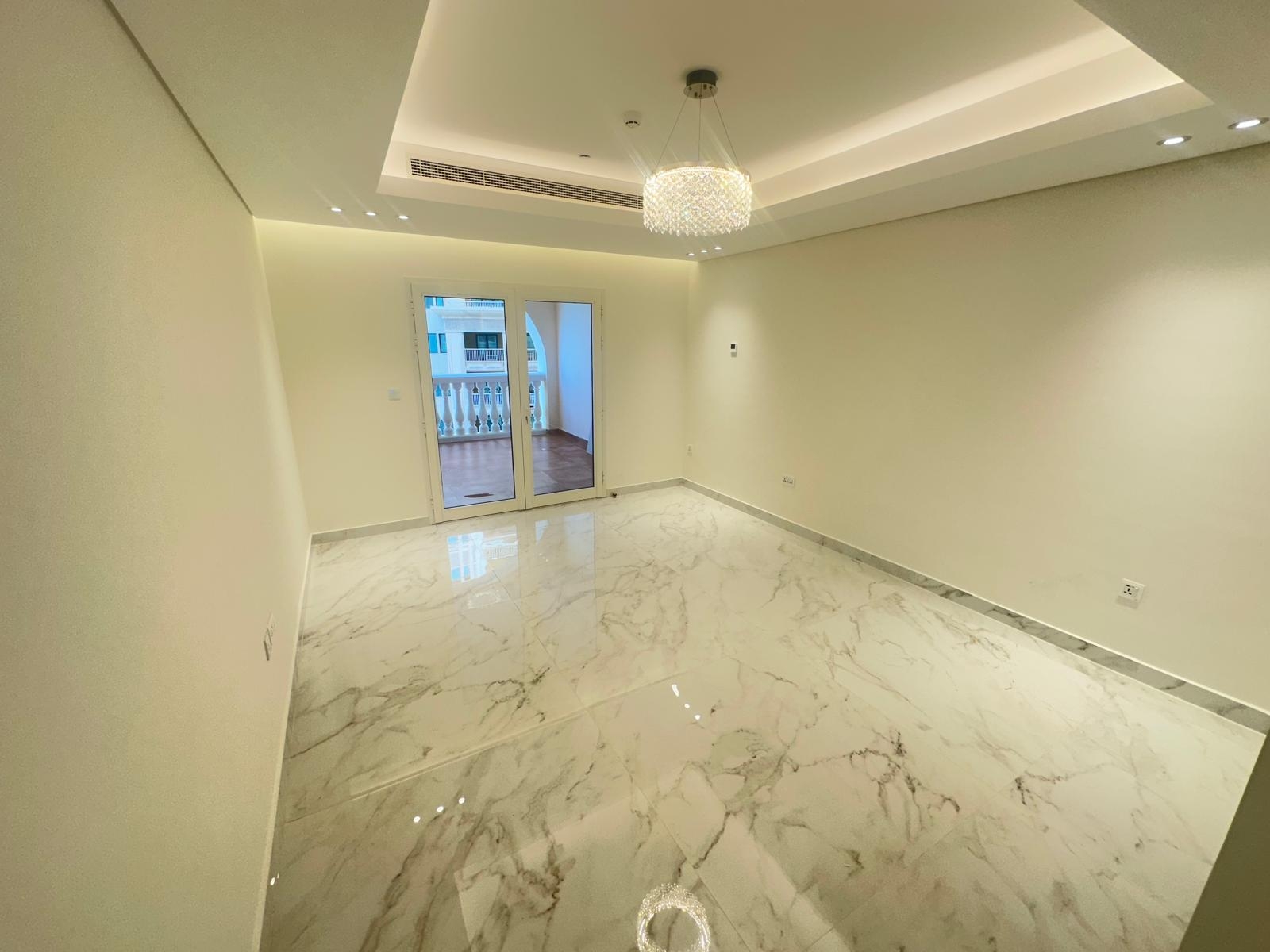 Luxury  Apartment for sale porto Arabia thumbnail 18