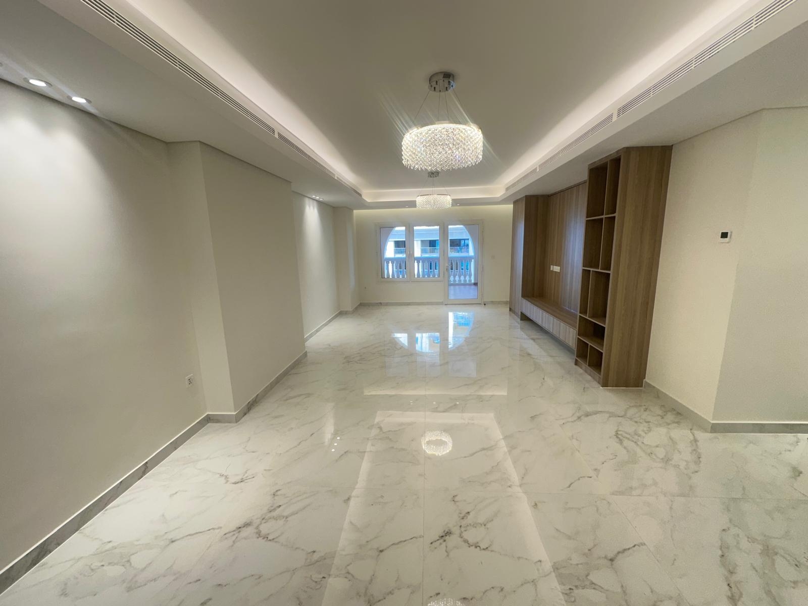 Luxury  Apartment for sale porto Arabia thumbnail 6
