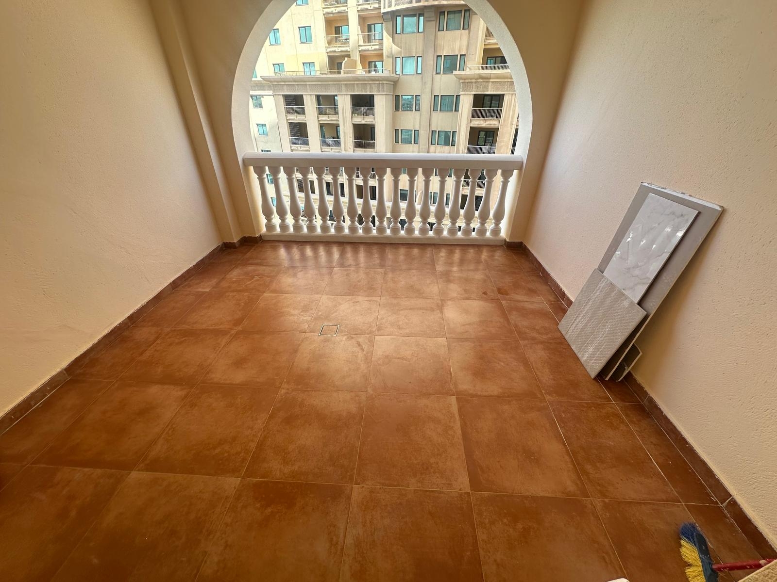 Luxury  Apartment for sale porto Arabia thumbnail 12