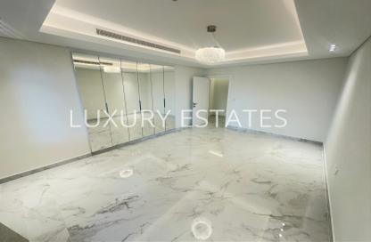 Apartment - 2 Bedrooms - 3 Bathrooms for sale in East Porto Drive - Porto Arabia - The Pearl Island - Doha Apartment - 2 Bedrooms - 3 Bathrooms for sale in East Porto Drive - Porto Arabia - The Pearl Island - Doha
