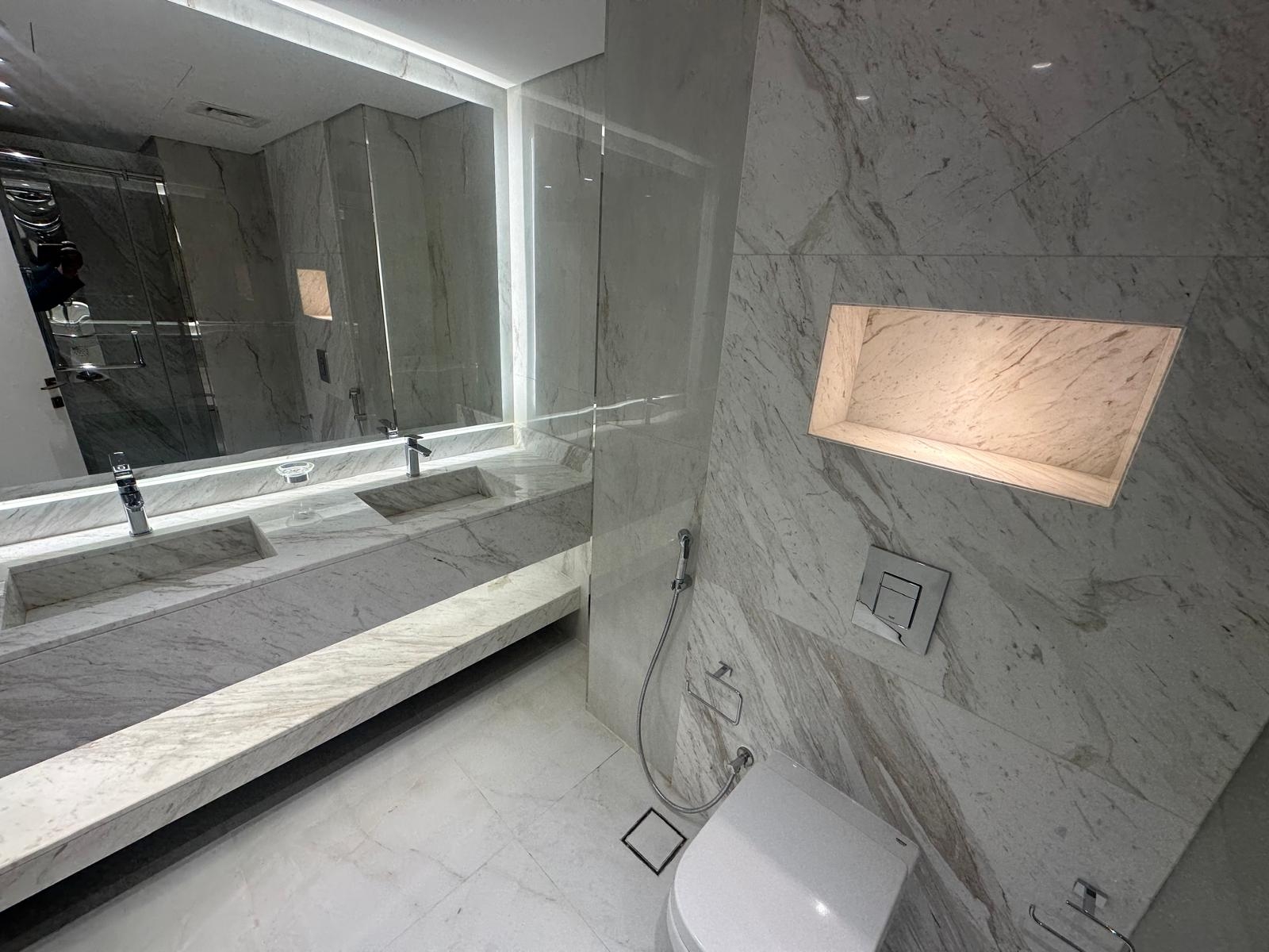 Luxury  Apartment for sale porto Arabia thumbnail 15