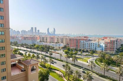 Apartment - 1 Bedroom - 2 Bathrooms for rent in East Porto Drive - Porto Arabia - The Pearl Island - Doha