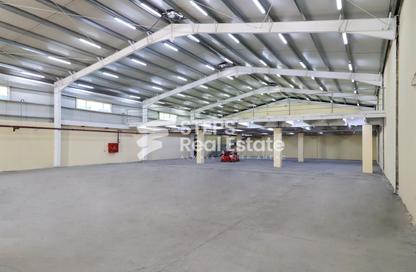 Warehouse - Studio for rent in Industrial Area 1 - Industrial Area - Doha