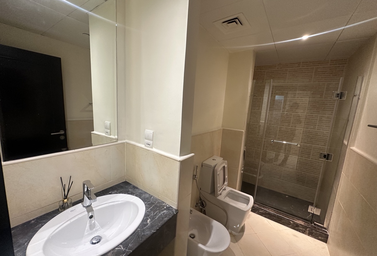 Studio Semi Furnished Panoramic Marina View thumbnail 6