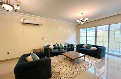 مجمع سكني - 4 غرف نوم - 5 حمامات للايجار في شارع الوعب - الوعب - الدوحة