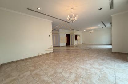 Apartment - 3 - 5 for rent in Umm Al Seneem Street - Ain Khaled - Doha