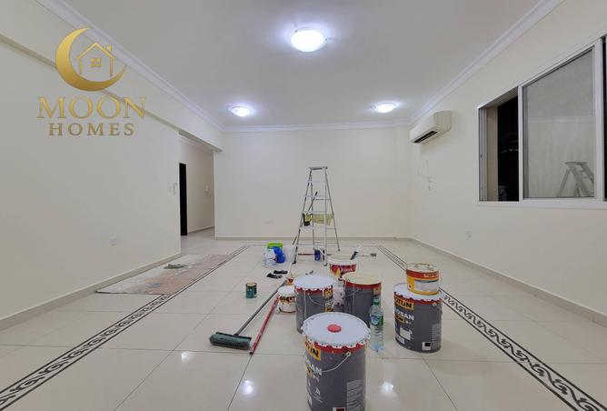 996301 - Property Image 2