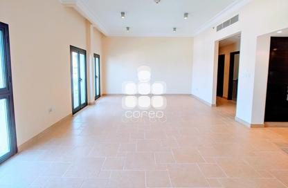 Apartment - 3 Bedrooms - 3 Bathrooms for rent in Carnaval - Qanat Quartier - The Pearl Island - Doha