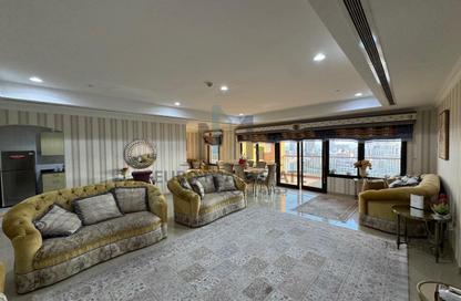Apartment - 2 Bedrooms - 3 Bathrooms for sale in East Porto Drive - Porto Arabia - The Pearl Island - Doha