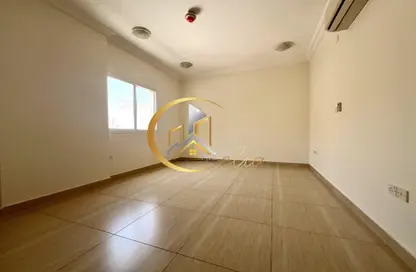 Apartment - 3 Bedrooms - 3 Bathrooms for rent in Aabdullah Bin Sultan Al Thani - C-Ring Road - Al Sadd - Doha