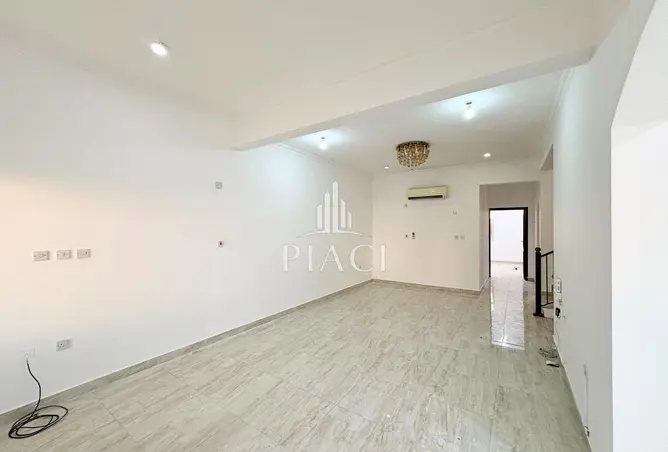 64310392 - Property Image 2