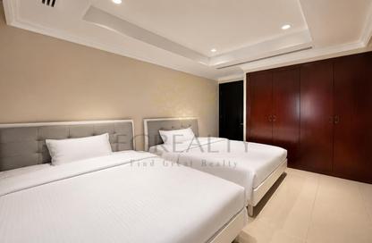 Apartment - 3 Bedrooms - 5 Bathrooms for rent in West Porto Drive - Porto Arabia - The Pearl Island - Doha