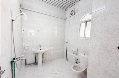 Apartment - 1 Bedroom - 1 Bathroom for rent in New Salata - Salata - Doha