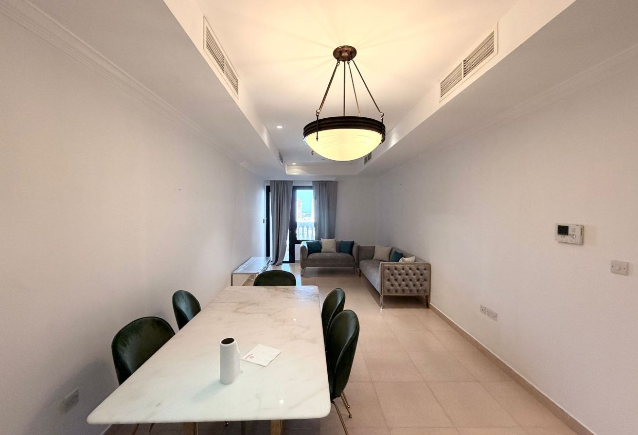 Marina view furnished 1bhk apartment with balcony thumbnail 3