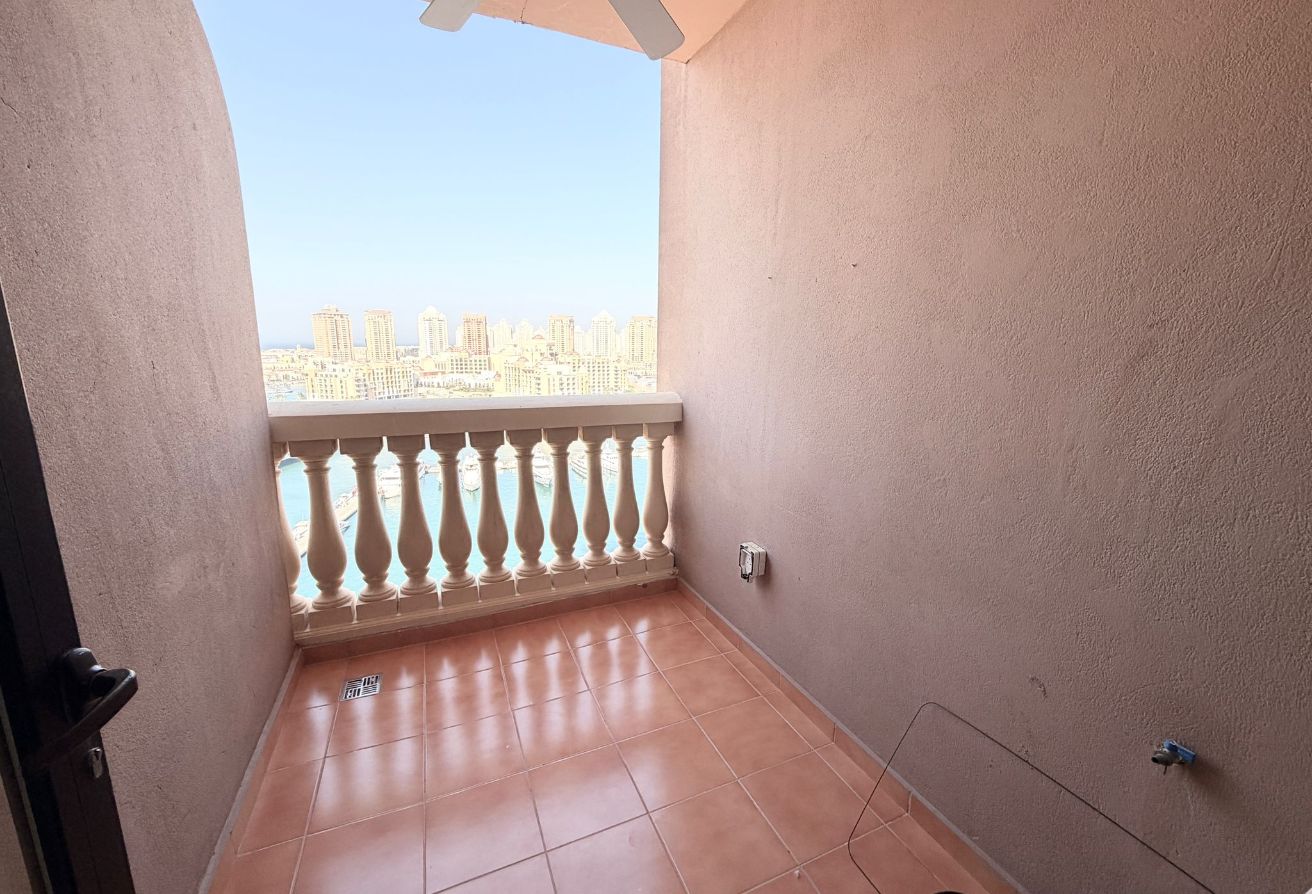 Marina view furnished 1bhk apartment with balcony thumbnail 5